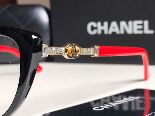 Chanel frame