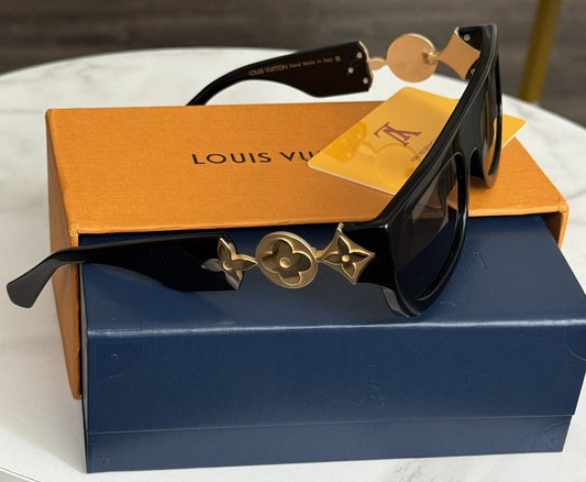 LV SUNGLASESS